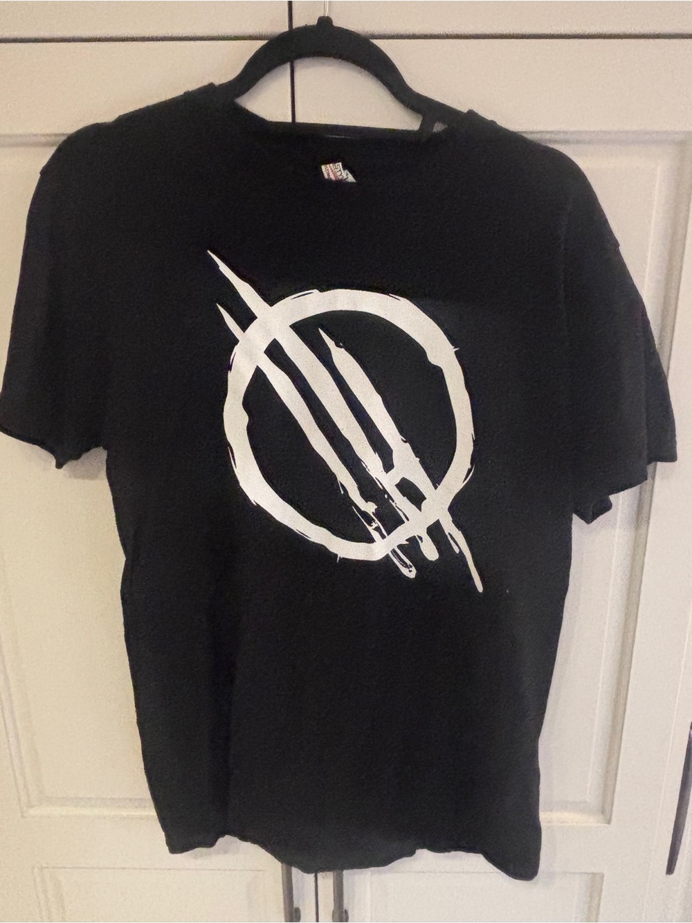 Mother mother concert Black Graphic Crewneck T-Shirt medium